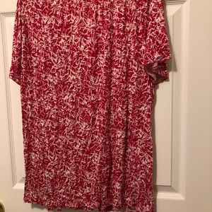 Woman’s short sleeved jersey top size 3X